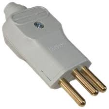 2430 - PLUG MACHO 2P+T BRANCO 20A