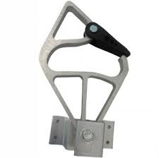 3743 - CATRACA PARA ESCADA DE FIBRA